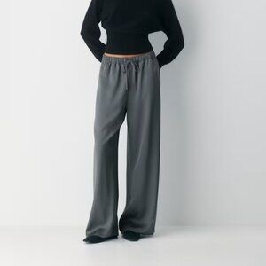 NWT Aritzia Wildred The Lodge Pant - Satin Coal Grey M